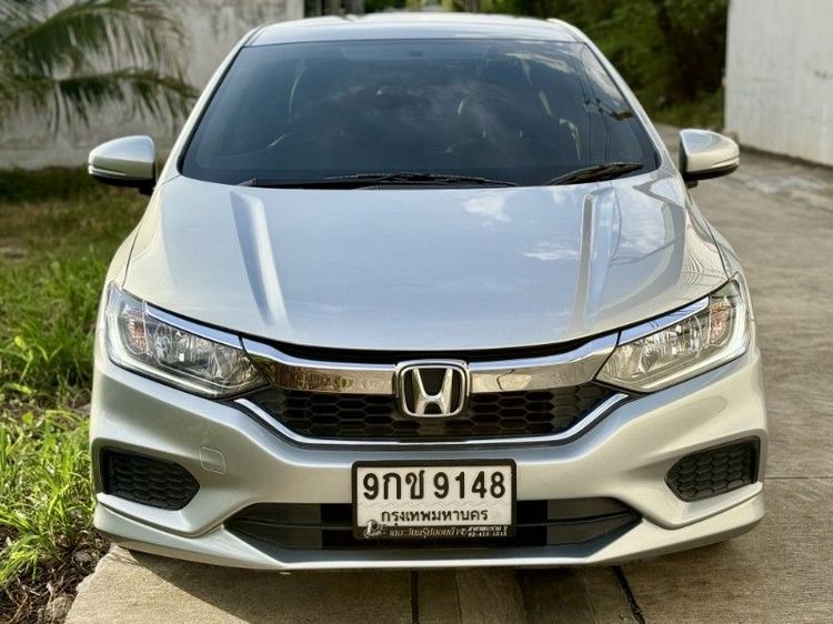รถ Honda City 1.5 V สี เทา