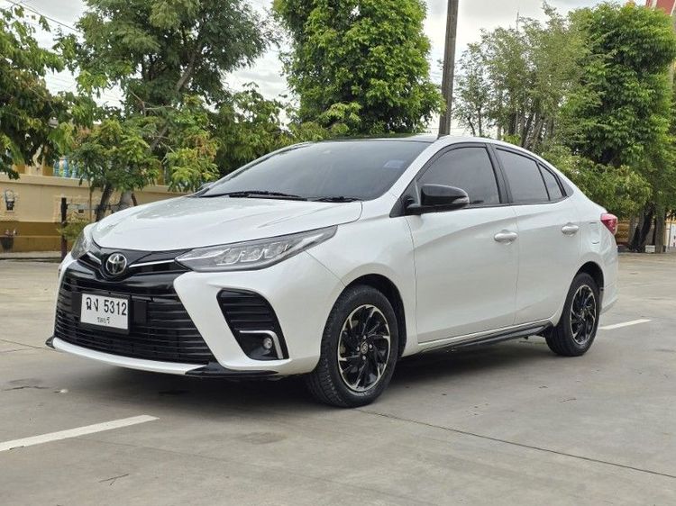 Toyota Yaris 2022 1.2 Sport Sedan เบนซิน ไม่ติดแก๊ส เกียร์อัตโนมัติ ขาว รูปที่ 3
