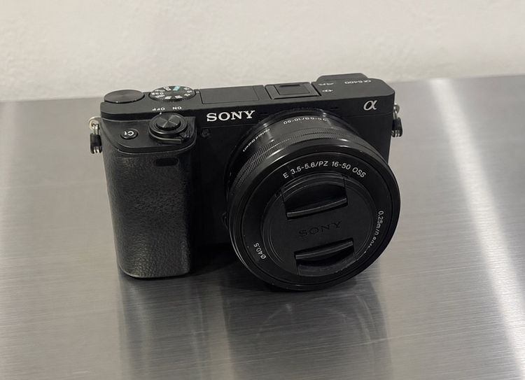 กล้องมิลเลอร์เลส ไม่กันน้ำ กล้อง sony a6400 สภาพสวยกริบมากกกก อุปกรณ์ตามภาพ