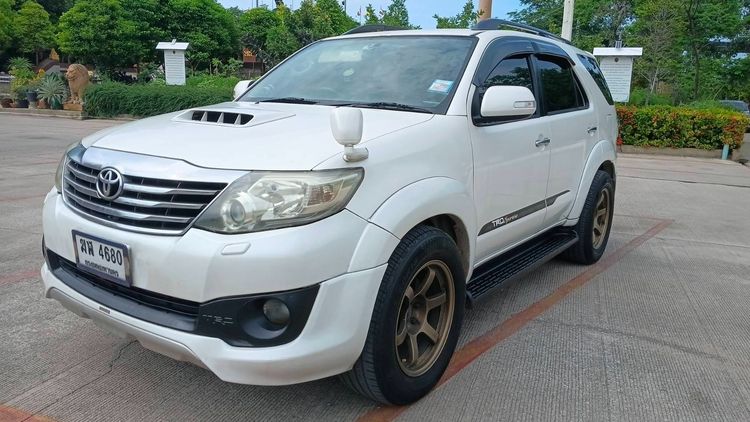 Toyota Fortuner 2012 3.0 TRD Sportivo 4WD Utility-car ดีเซล เกียร์อัตโนมัติ ขาว รูปที่ 2