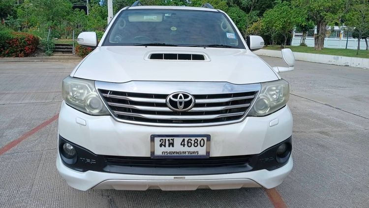 Toyota Fortuner 2012 3.0 TRD Sportivo 4WD Utility-car ดีเซล เกียร์อัตโนมัติ ขาว
