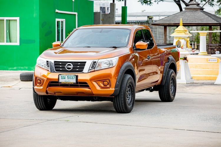 รถ Nissan Navara 2.5 E สี ส้ม
