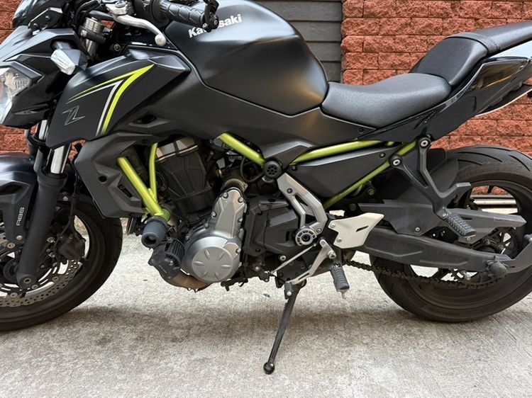 Kawasaki Z660 รูปที่ 5