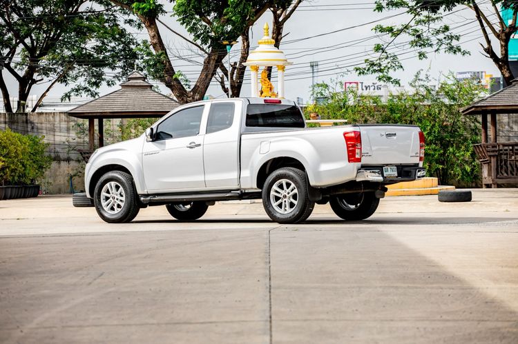 Isuzu D-MAX 2012 3.0 Hi-Lander Z Prestige Ddi Vgs Turbo Pickup ดีเซล เกียร์ธรรมดา เทา รูปที่ 4