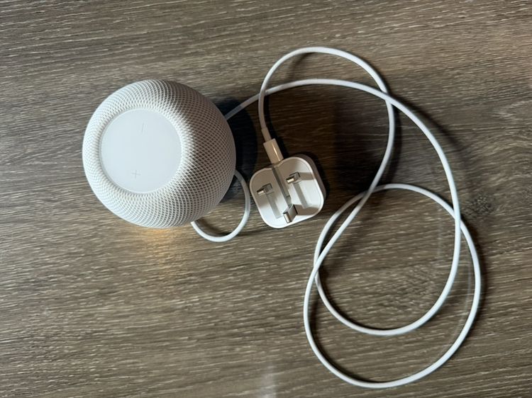 HomePod mini สีขาว รูปที่ 4