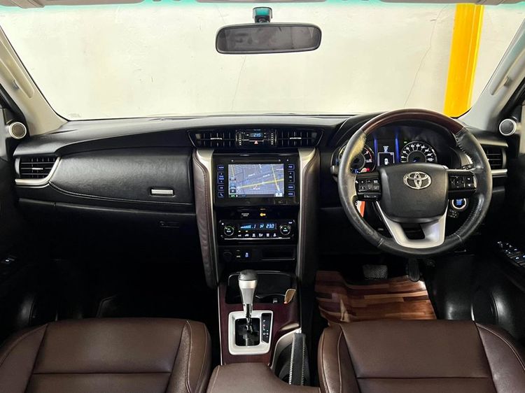 Toyota Fortuner 2017 2.8 V Utility-car ดีเซล ไม่ติดแก๊ส เกียร์อัตโนมัติ น้ำตาล รูปที่ 3