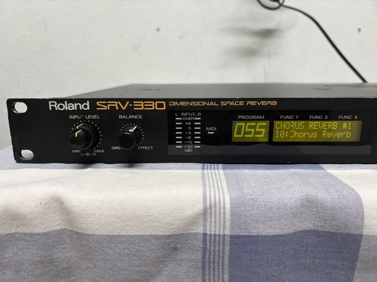 เอฟเฟคร้อง ROLAND SRV-330 ญี่ปุ่นแท้ใช้ไฟ 220 V เสียงดีครับไม่ธรรมดาสวยครับจอใสสะอาดสนใจเชิญครับ