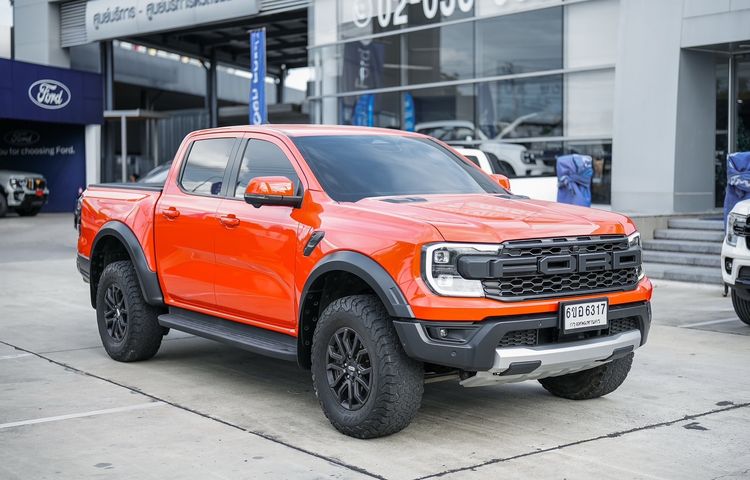 รถ Ford Ranger Raptor 3.0L V6 Twin-Turbo EcoBoost 4x4 สี ส้ม