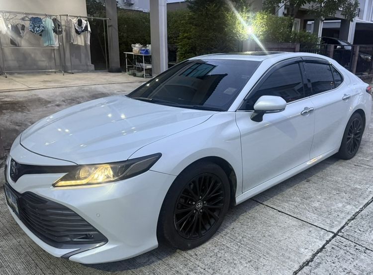 Toyota Camry 2021 2.5 G Sedan เบนซิน ไม่ติดแก๊ส เกียร์อัตโนมัติ ขาว รูปที่ 2