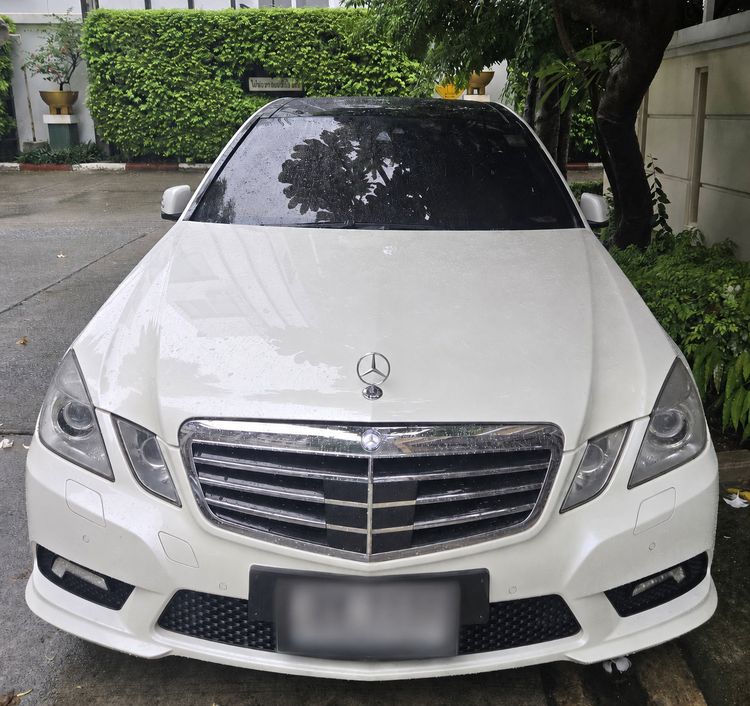 รถ Mercedes-Benz E-Class E200 CGI สี ขาว