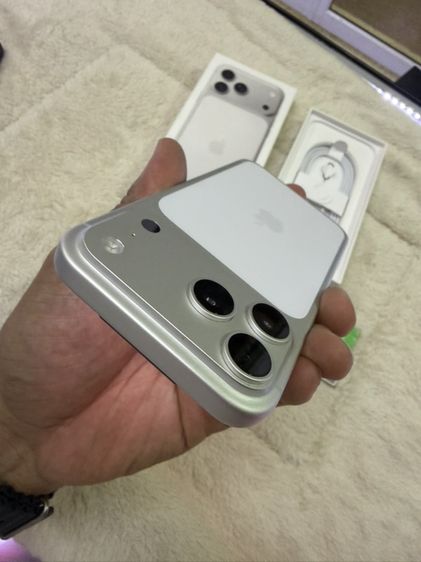 - iPhone 17 Pro Max 256GB Silver รูปที่ 8