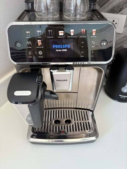 เครื่องชงกาแฟ PHILIPS 5500 Series