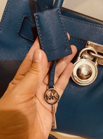 กระเป๋าMichael Kors Hamilton Satchel สีฟ้าเทอร์คอยซ์ แท้💯 รูปที่ 4