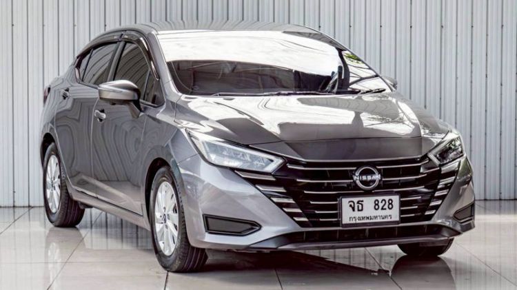 รถ Nissan Almera 1.0 V สี เทา