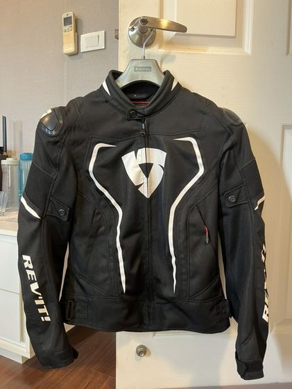 Revit เสื้อการ์ด REV'IT!