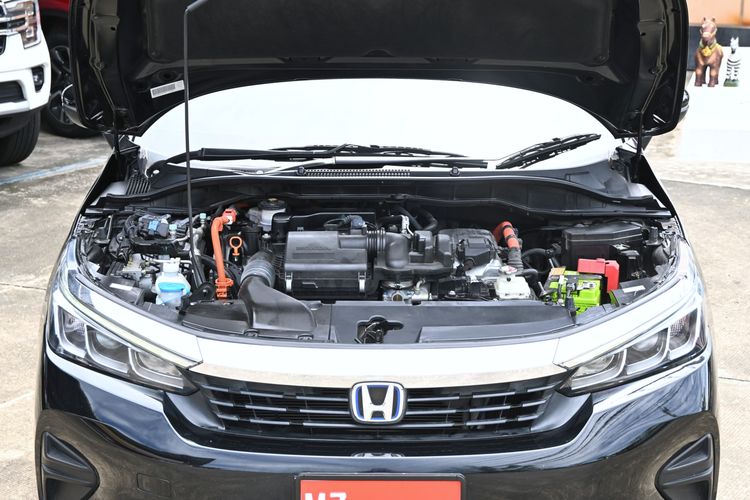 Honda City 2024 1.5 e:HEV SV Sedan ไฮบริด ไม่ติดแก๊ส เกียร์อัตโนมัติ ดำ รูปที่ 3