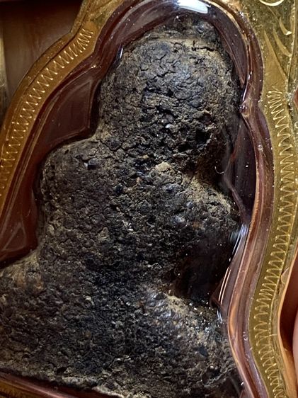 พระปิดตาหลวงปู่เอี่ยมเลี่ยมเงินชุบทอง รูปที่ 9