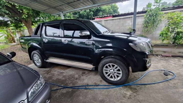 รถ Toyota Hilux Vigo 2.5 Double Cab E Prerunner VN Turbo สี ดำ
