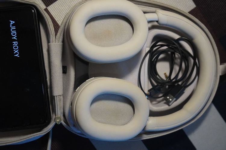 Sony WH-1000XM5 หูฟังครอบหูไร้สาย Wireless Noise Cancelling Headphones หูฟังตัดเสียงรบกวน รูปที่ 8