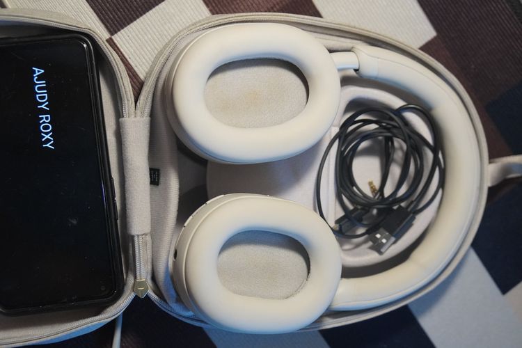 Sony WH-1000XM5 หูฟังครอบหูไร้สาย Wireless Noise Cancelling Headphones หูฟังตัดเสียงรบกวน รูปที่ 5