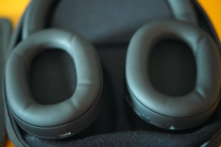 Sony WH-1000XM5 หูฟังครอบหูไร้สาย Wireless Noise Cancelling Headphones หูฟังตัดเสียงรบกวน รูปที่ 3