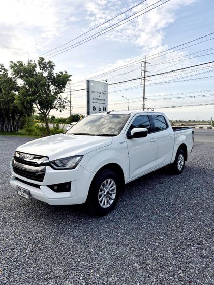 รถ Isuzu D-MAX 1.9 L สี ขาว