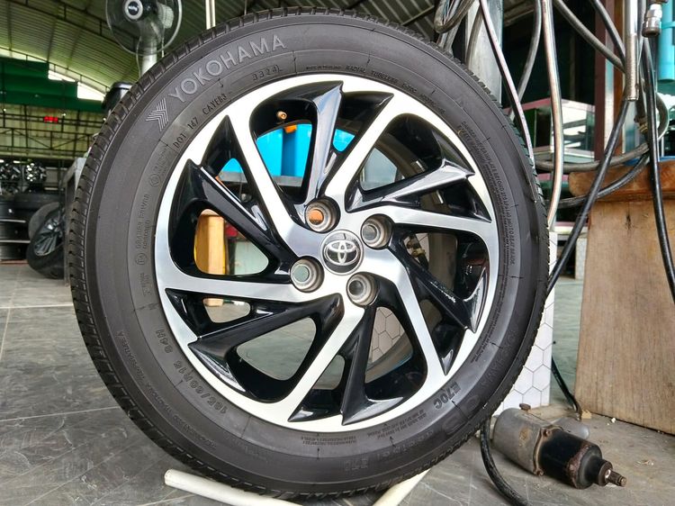แม็ก vios สีเดิมขอบ 15 ไม่ดุ้งไม่คดไม่แตก พร้อมยางโยโก 185 60 15 ปี 24 ใส่ yaris vios ได้ทุกรุ่น