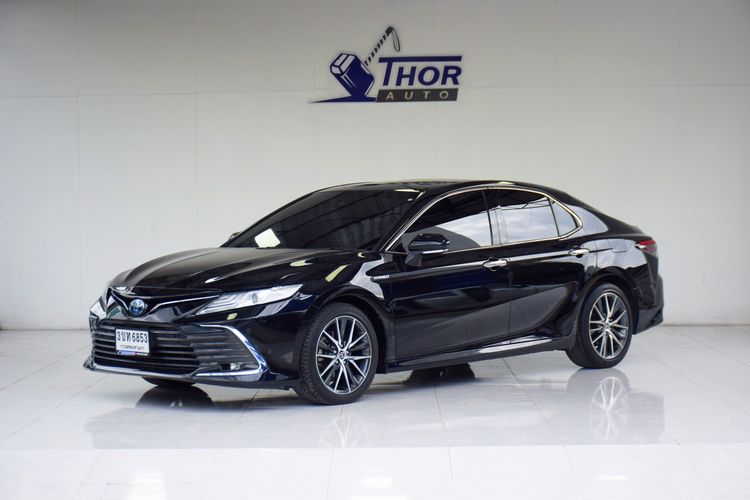 รถ Toyota Camry 2.5 HEV Premium สี ดำ