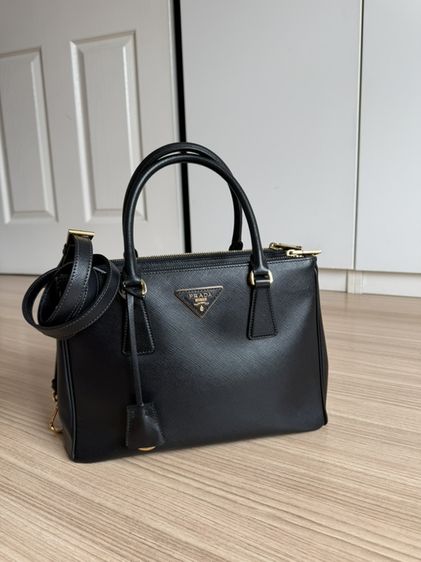 Prada saffiano lux 28 สภาพสวย