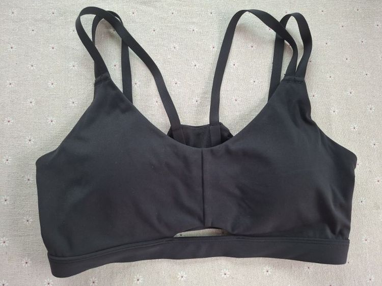 Sportbra Adidas size L แท้, มือสอง