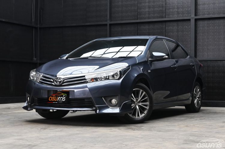 รถ Toyota Altis 1.8 E สี เทา