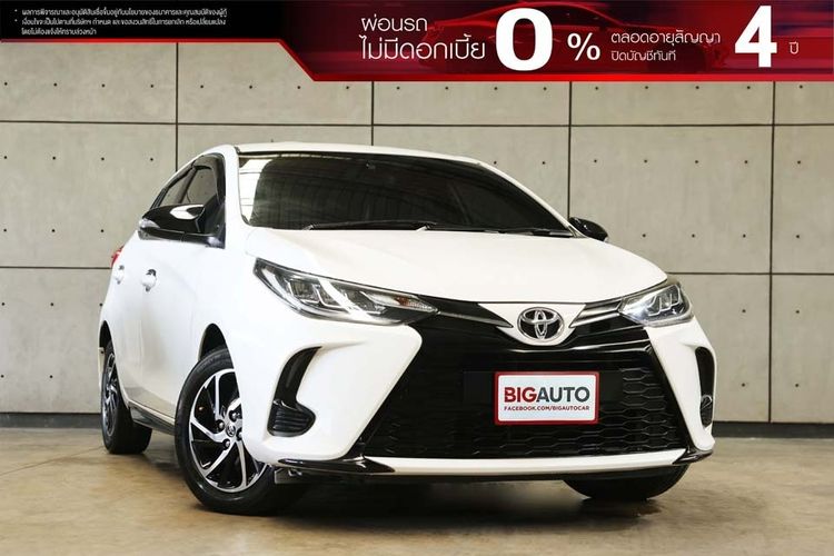 รถ Toyota Yaris 1.2 Sport สี ขาว