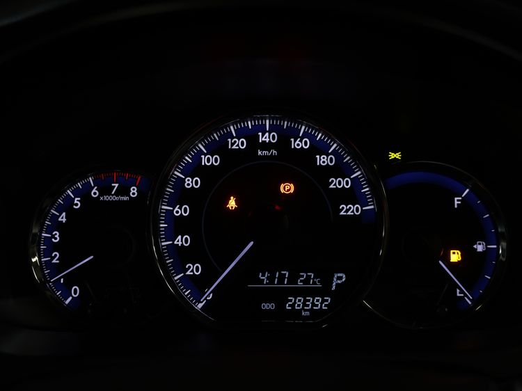 Toyota Yaris 2021 1.2 Sport Sedan เบนซิน ไม่ติดแก๊ส เกียร์อัตโนมัติ ขาว รูปที่ 3