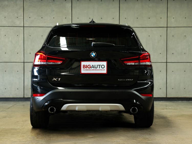 BMW X1 2022 2.0 sDrive20d xLine Utility-car ดีเซล ไม่ติดแก๊ส เกียร์อัตโนมัติ ดำ รูปที่ 4