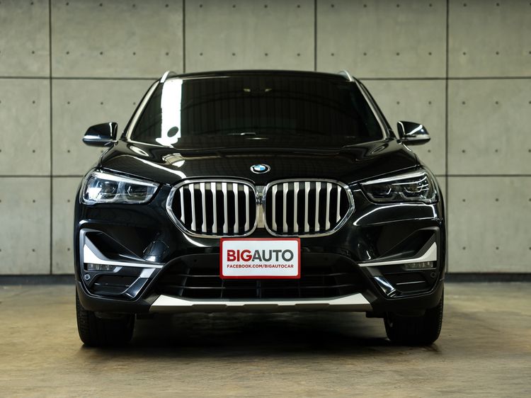 BMW X1 2022 2.0 sDrive20d xLine Utility-car ดีเซล ไม่ติดแก๊ส เกียร์อัตโนมัติ ดำ รูปที่ 3