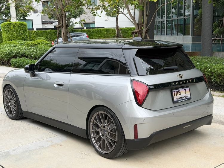 Mini Hatch Cooper 2025 SE Sedan ไฟฟ้า ไม่ติดแก๊ส เกียร์อัตโนมัติ เทา รูปที่ 4