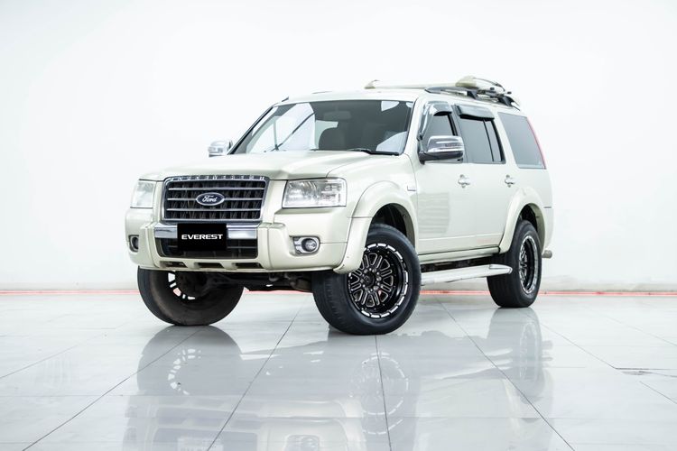 รถ Ford Everest 3.0 LTD TDCI 4WD สี น้ำตาล