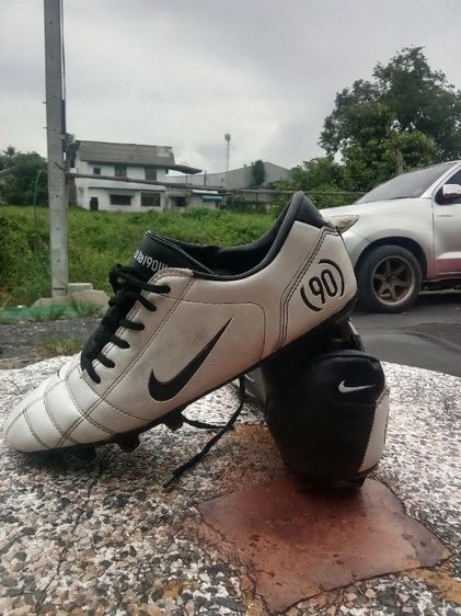 ⚽ ขายรองเท้าฟุตบอล Nike Total 90 — สภาพดีมาก! รุ่นเก่า รูปที่ 3
