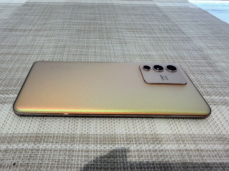 VIVO v23 pro แรม12 รูปที่ 3