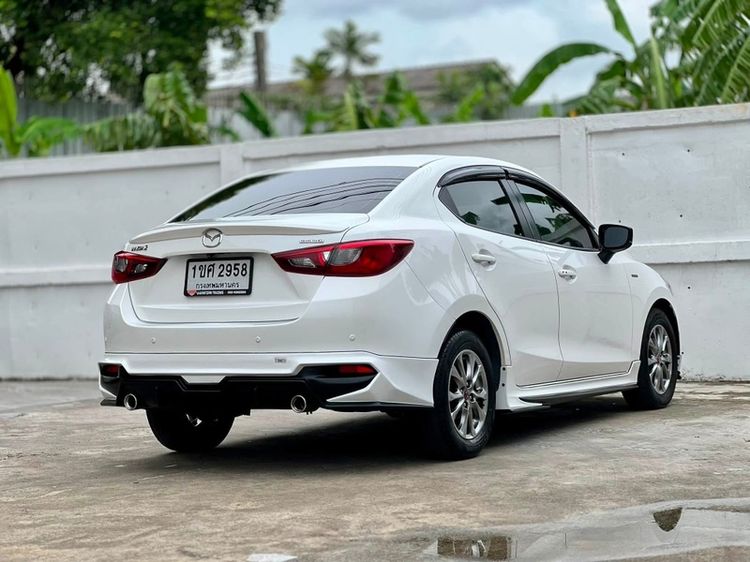 Mazda Mazda 2 2020 1.3 Skyactiv-G S Leather Sedan 100th Anniversary Edition Sedan เบนซิน ไม่ติดแก๊ส เกียร์อัตโนมัติ ขาว รูปที่ 4