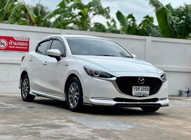 Mazda Mazda 2 2020 1.3 Skyactiv-G S Leather Sedan 100th Anniversary Edition Sedan เบนซิน ไม่ติดแก๊ส เกียร์อัตโนมัติ ขาว