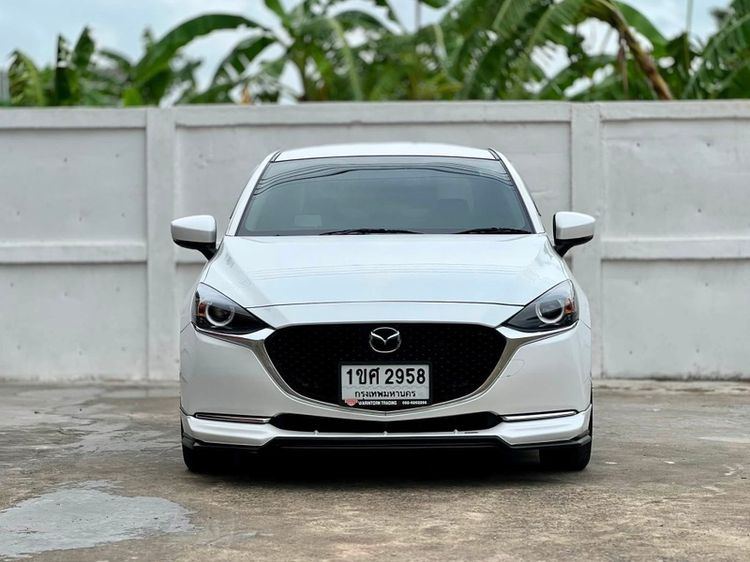 Mazda Mazda 2 2020 1.3 Skyactiv-G S Leather Sedan 100th Anniversary Edition Sedan เบนซิน ไม่ติดแก๊ส เกียร์อัตโนมัติ ขาว รูปที่ 2