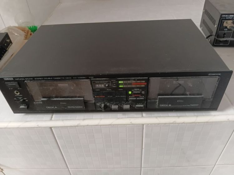 ขายเครื่องเล่นเทปคลาสเซ็ท2หัวyamaha,eq audiosource,ใช้ไฟ110 v