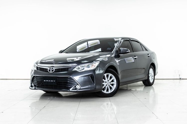 รถ Toyota Camry 2.0 G สี เทา