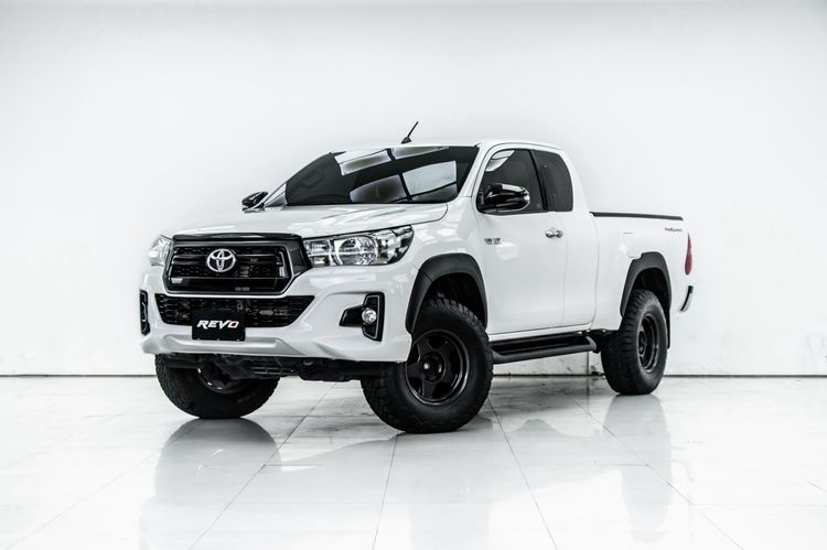 รถ Toyota Hilux Revo 2.4 E Prerunner สี ขาว
