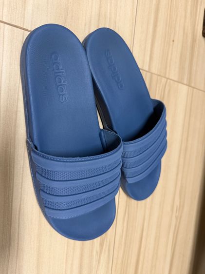 รองเท้าแตะ adidas adilette comfort