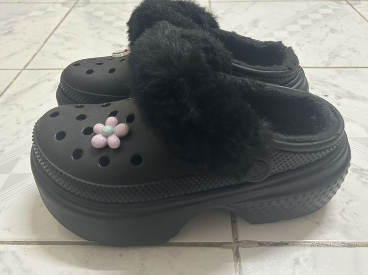 Crocs Stomp Lined Clog มือสองสภาพใหม่ ของแท้ ไซซ์ M4/W6 สีดำ รูปที่ 3