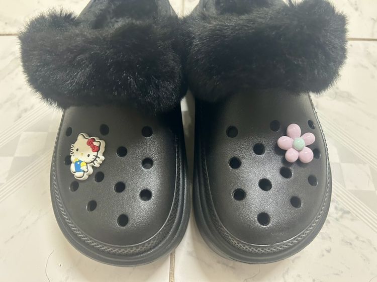 Crocs Stomp Lined Clog มือสองสภาพใหม่ ของแท้ ไซซ์ M4/W6 สีดำ รูปที่ 2