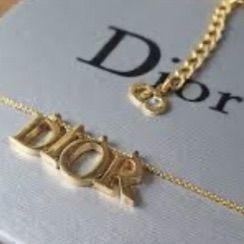 อื่นๆ สร้อยข้อมือ Christian DiorGold Color Logo Bracelet CD CharmAdjustable
