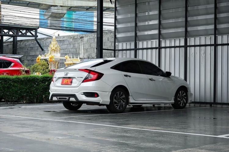 Honda Civic 2017 1.8 EL i-VTEC Sedan เบนซิน ไม่ติดแก๊ส เกียร์อัตโนมัติ ขาว รูปที่ 3